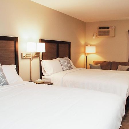 Country Squire Inn And Suites New Holland Екстер'єр фото