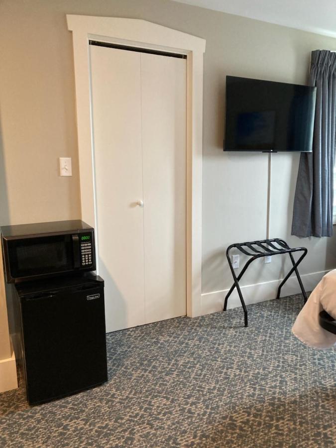 Country Squire Inn And Suites New Holland Екстер'єр фото