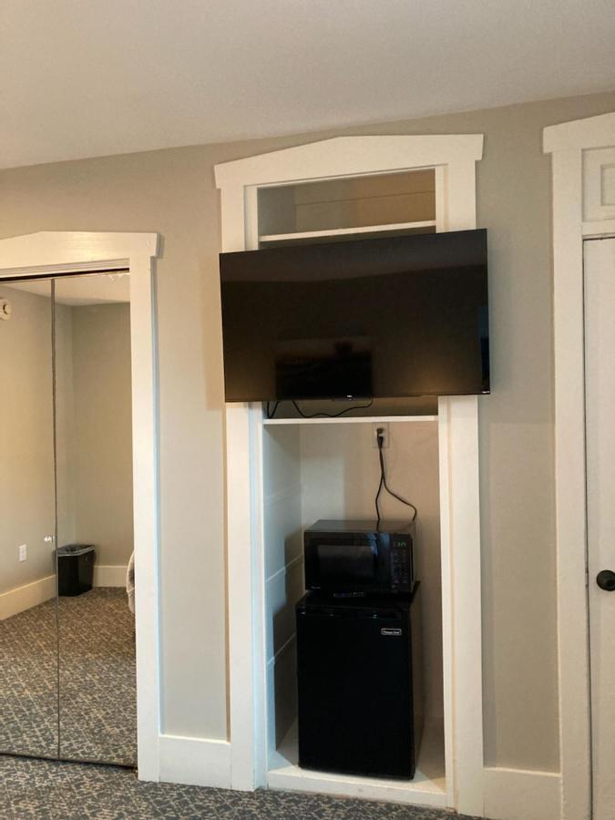 Country Squire Inn And Suites New Holland Екстер'єр фото